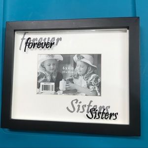 NWT Forever Sisters Picture Frame